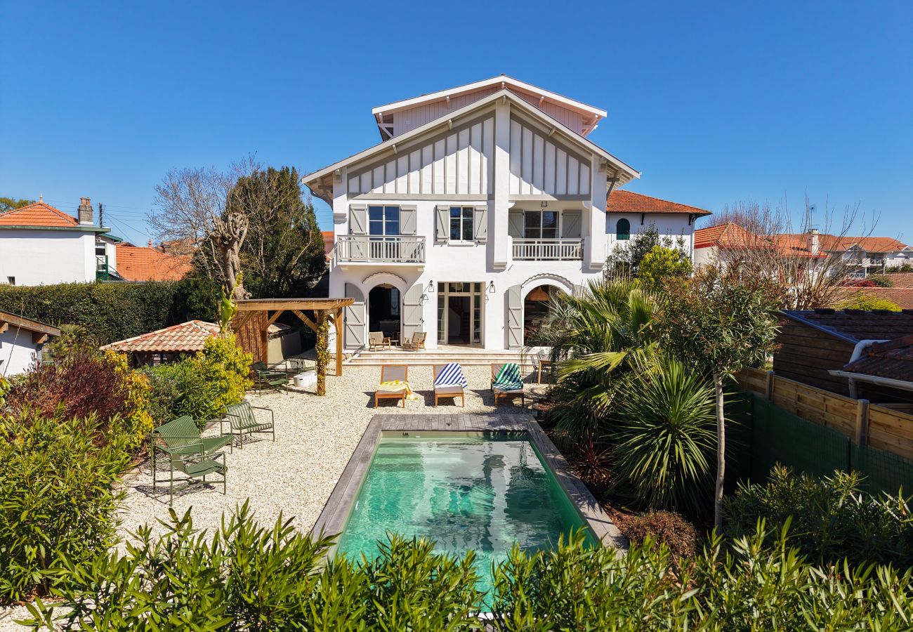 Villa à Arcachon - Villa Victoria