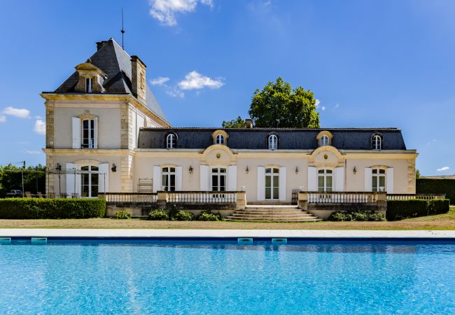 Domaine à Cadaujac - Château Larrivet Haut Brion