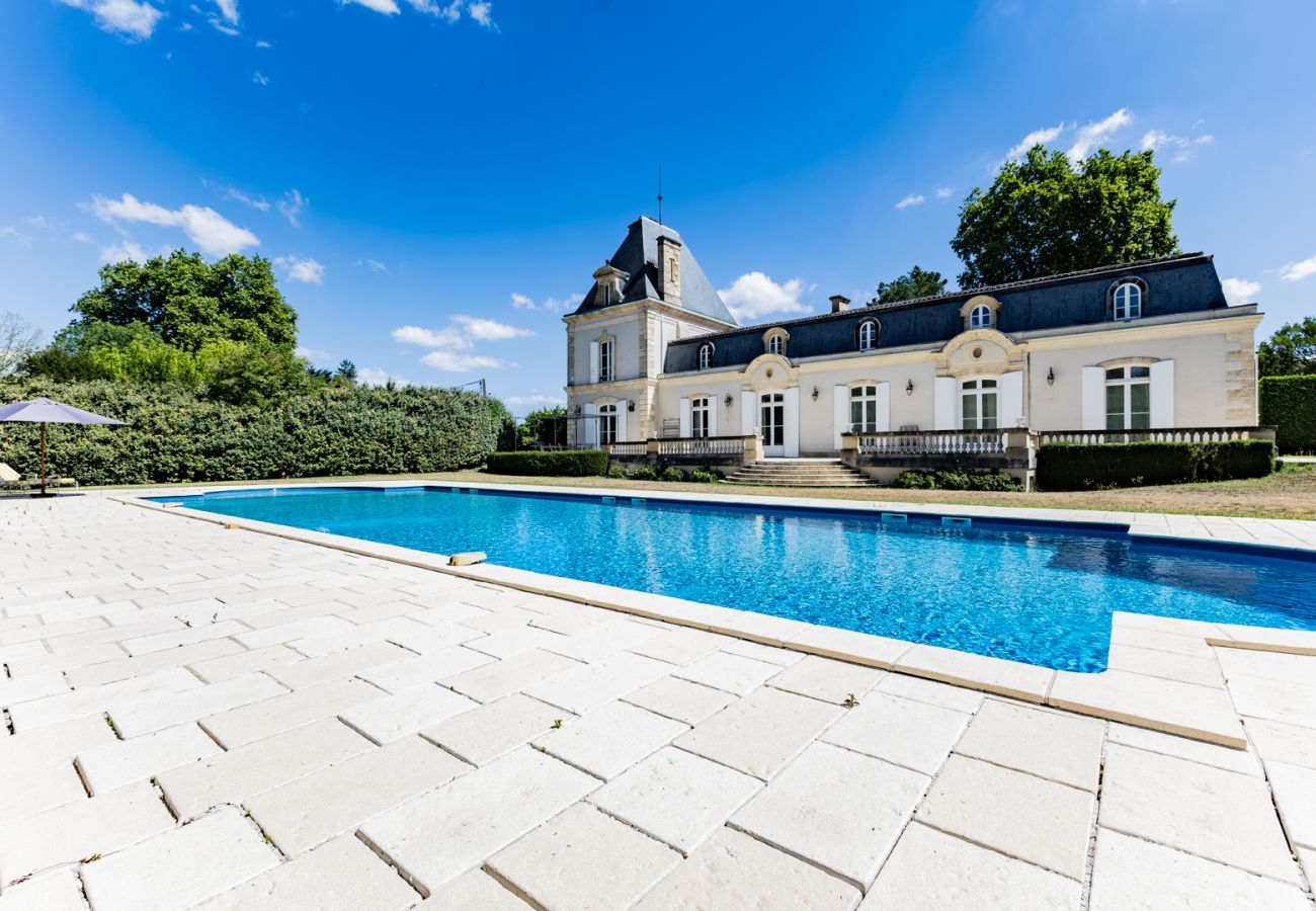 Domaine à Cadaujac - Château Larrivet Haut Brion
