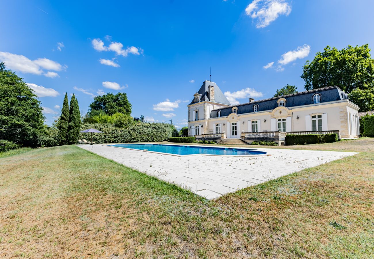 Domaine à Cadaujac - Château Larrivet Haut Brion