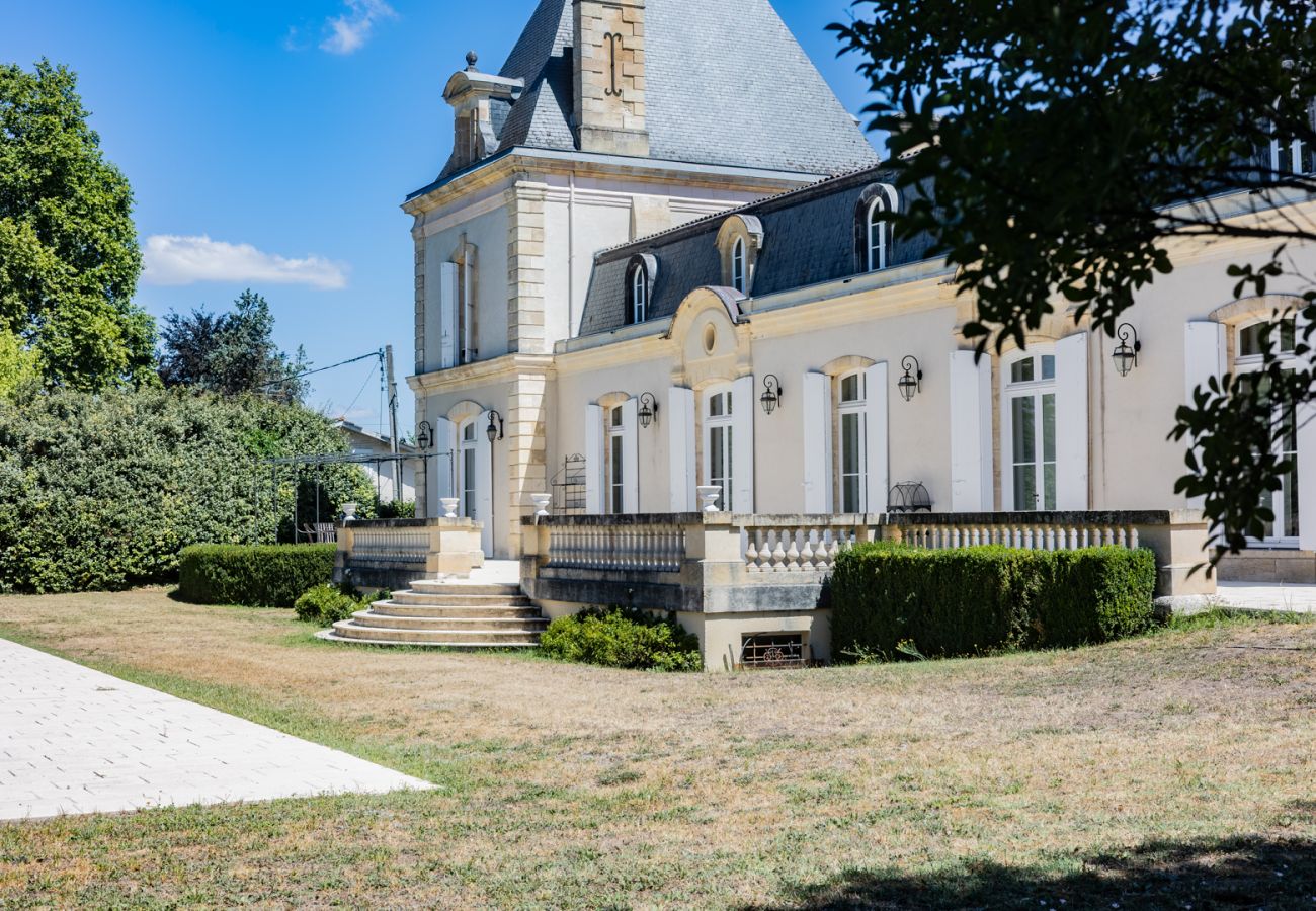 Domaine à Cadaujac - Château Larrivet Haut Brion