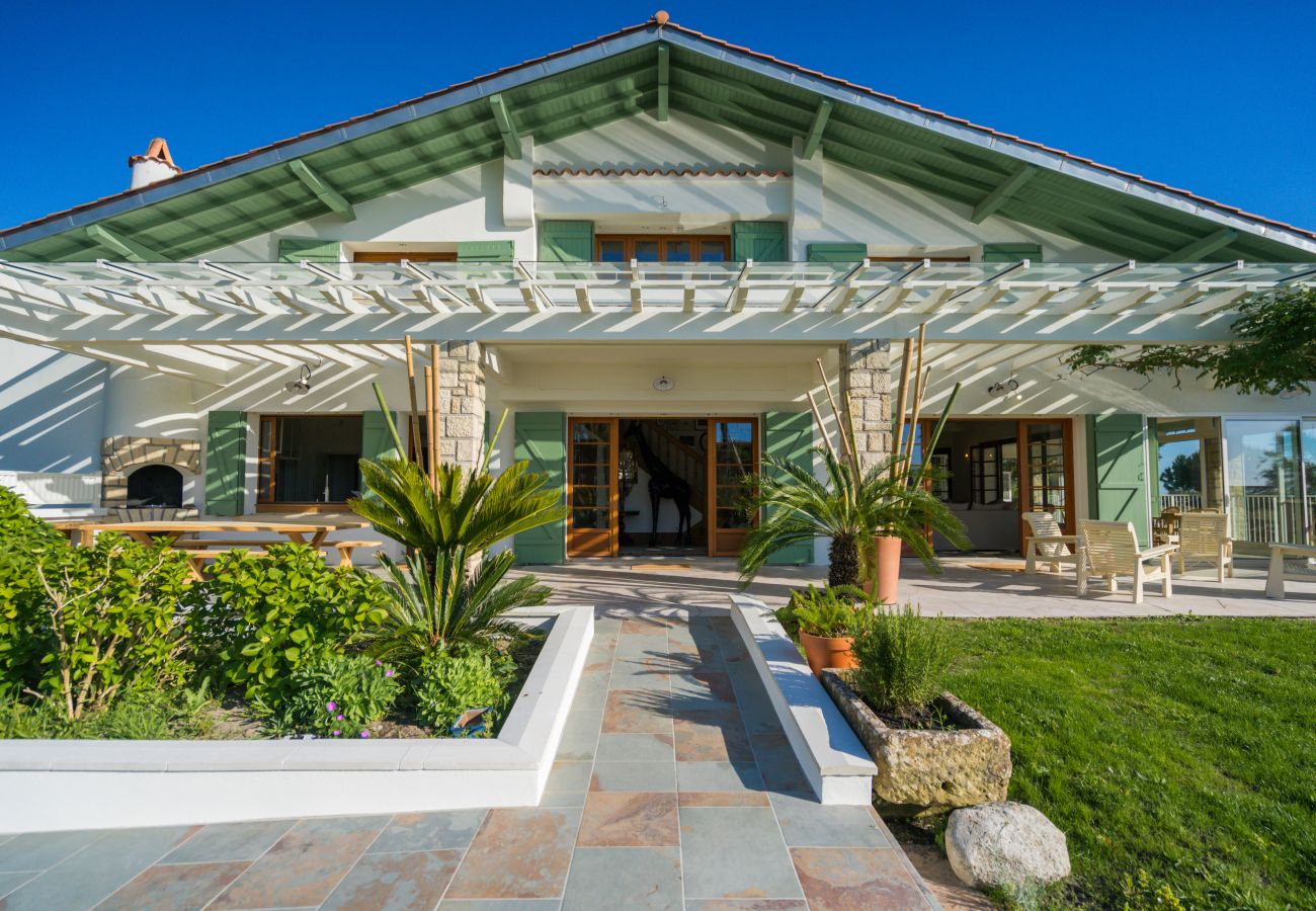 Villa in Andernos-les-Bains - Villa l'Horizon